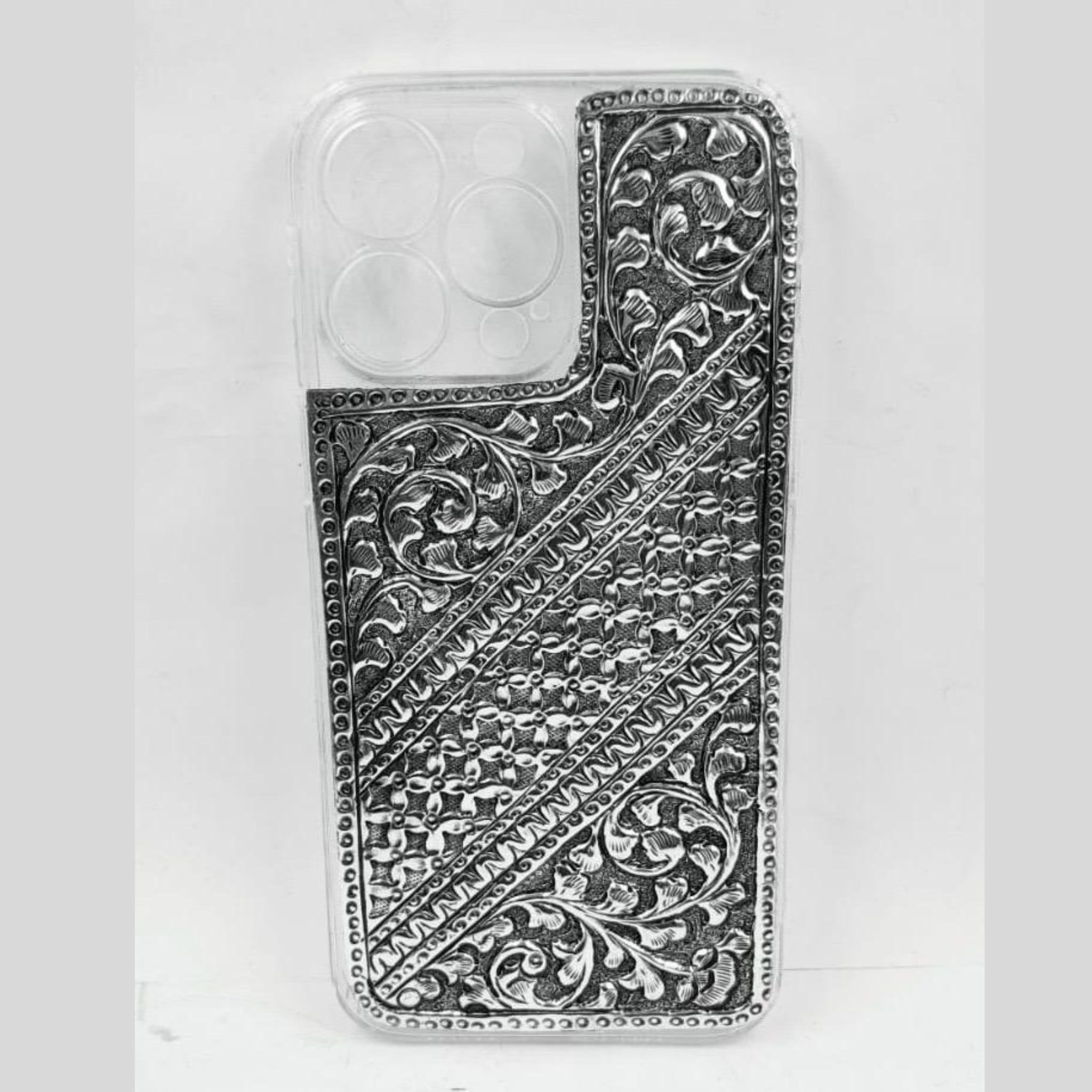 iPhone Pro Max Cover – Diagonal Lattice & Bindi Pattern with Floral Corner Scrolls