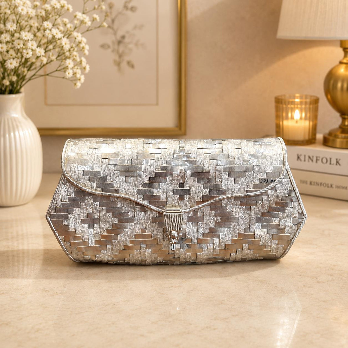 Contemporary Silver Purse – Basket-Weave Texture with Hexagonal Tapered Ends