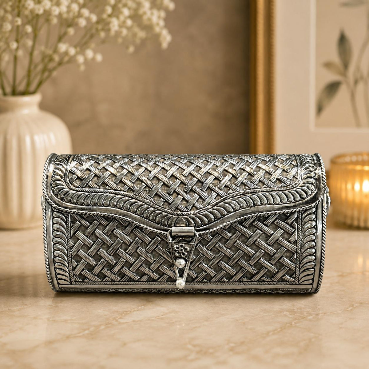Antique Silver Purse – Herringbone & Twill Weave Texture with Rope-Trim Border