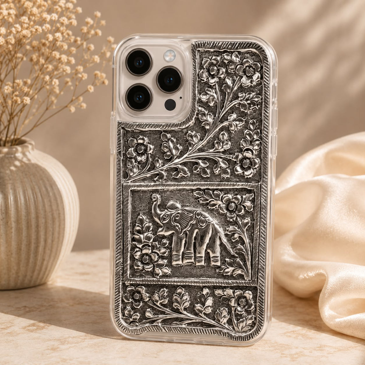 iPhone Cover – Floral Pattern with Elephant Motif